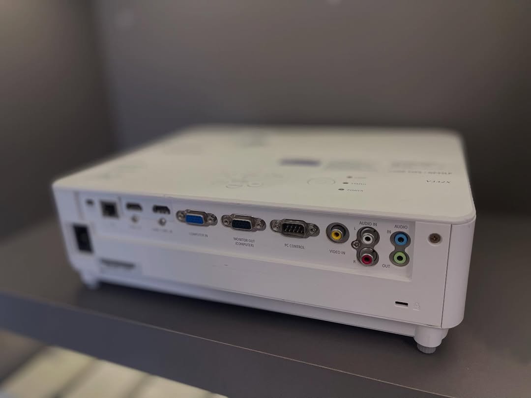 ویدئو پروژکتور  NEC مدل V332x
