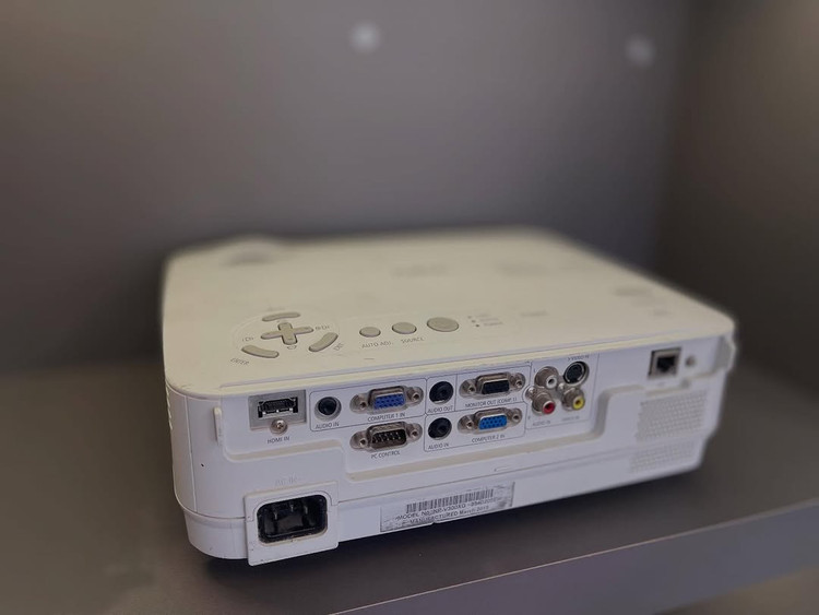 ویدئو پروژکتور NEC مدل V300x