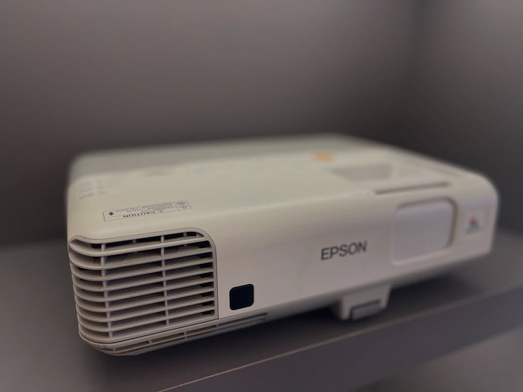 ویدئو پروژکتور EPSON مدل 93+