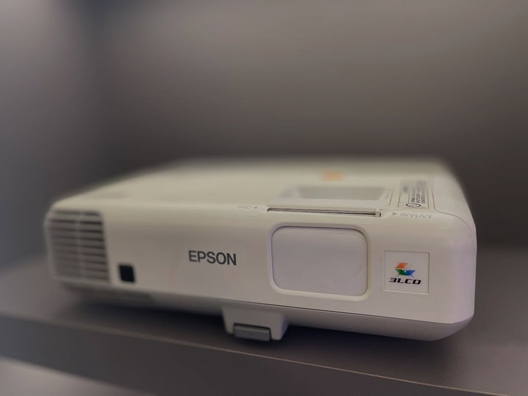ویدئو پروژکتور EPSON مدل 93+