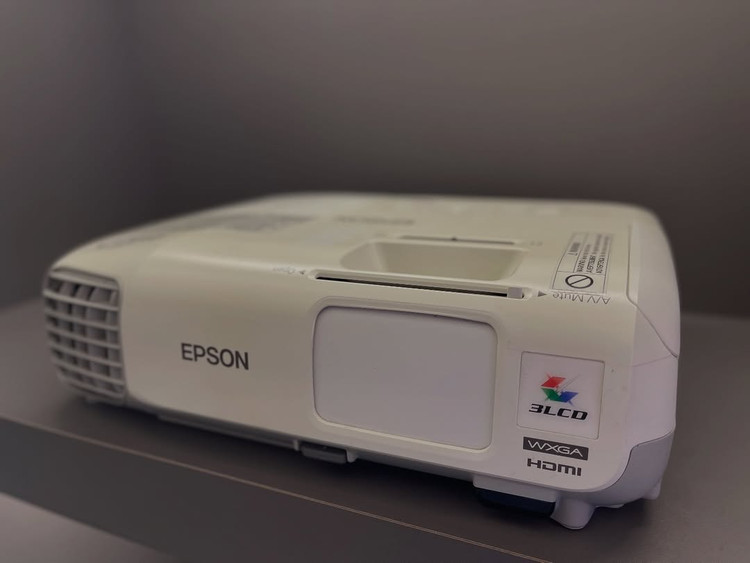 ویدئو پروژکتور EPSON مدل 99WH