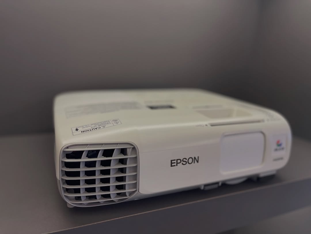 ویدئو پروژکتور EPSON مدل 965H