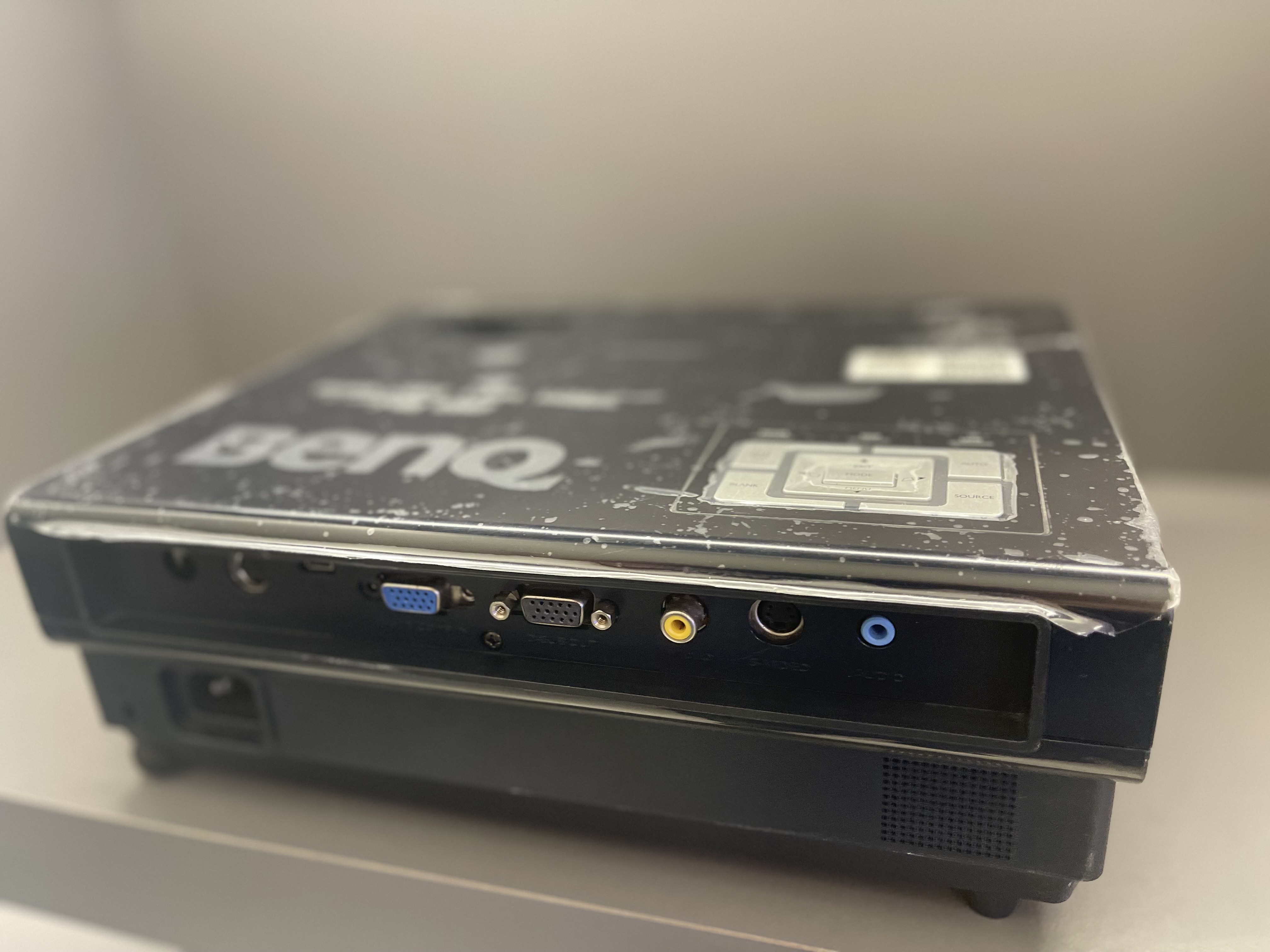 ویدئو پروژکتور  BenQ مدل MP610