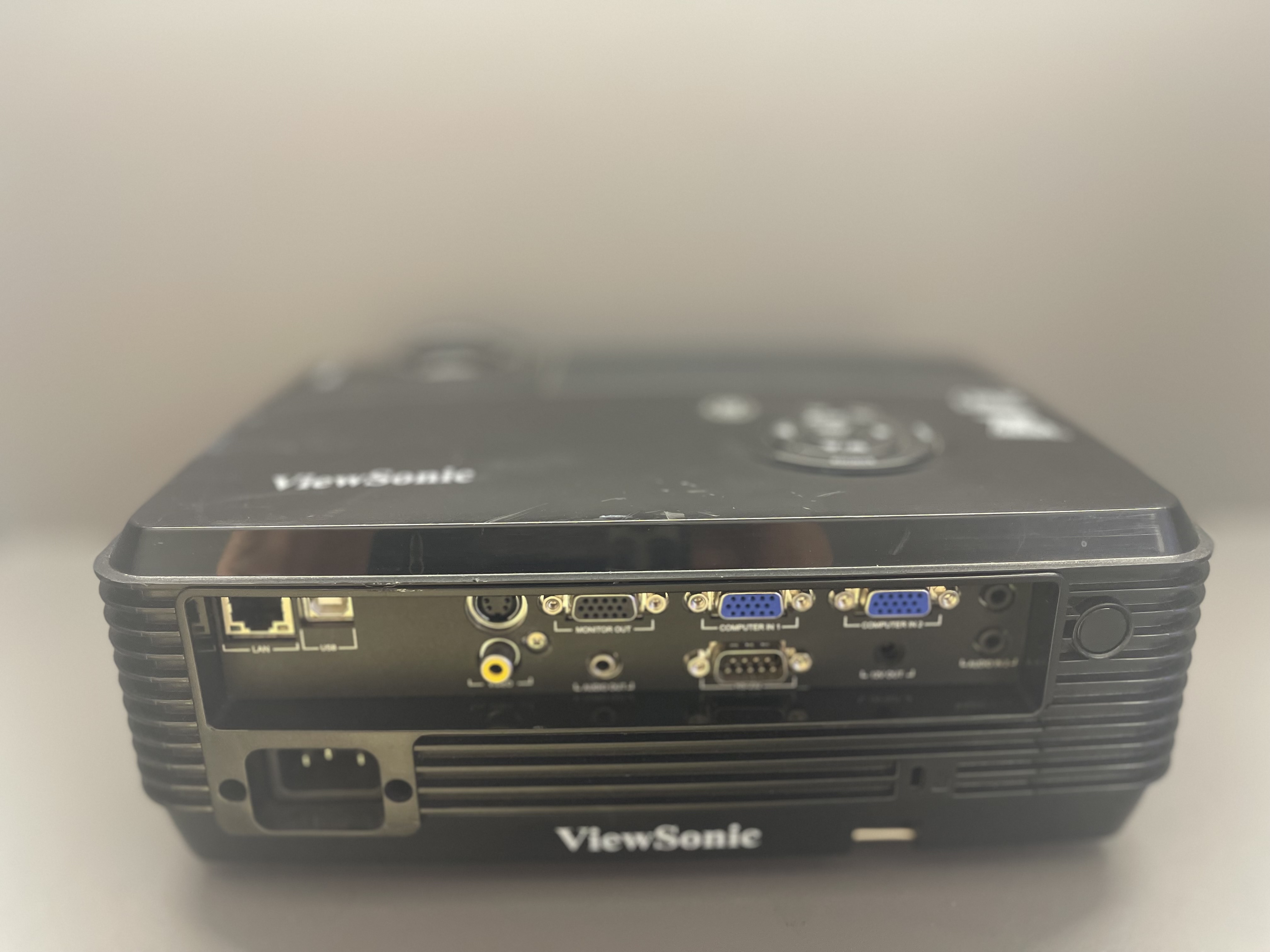 ویدئو پروژکتور  ViewSonic مدل PJD6221