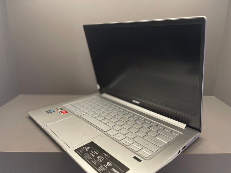 لپ تاپ استوک 14 اینچ Acer SWIFT 3 بدنه فلزی