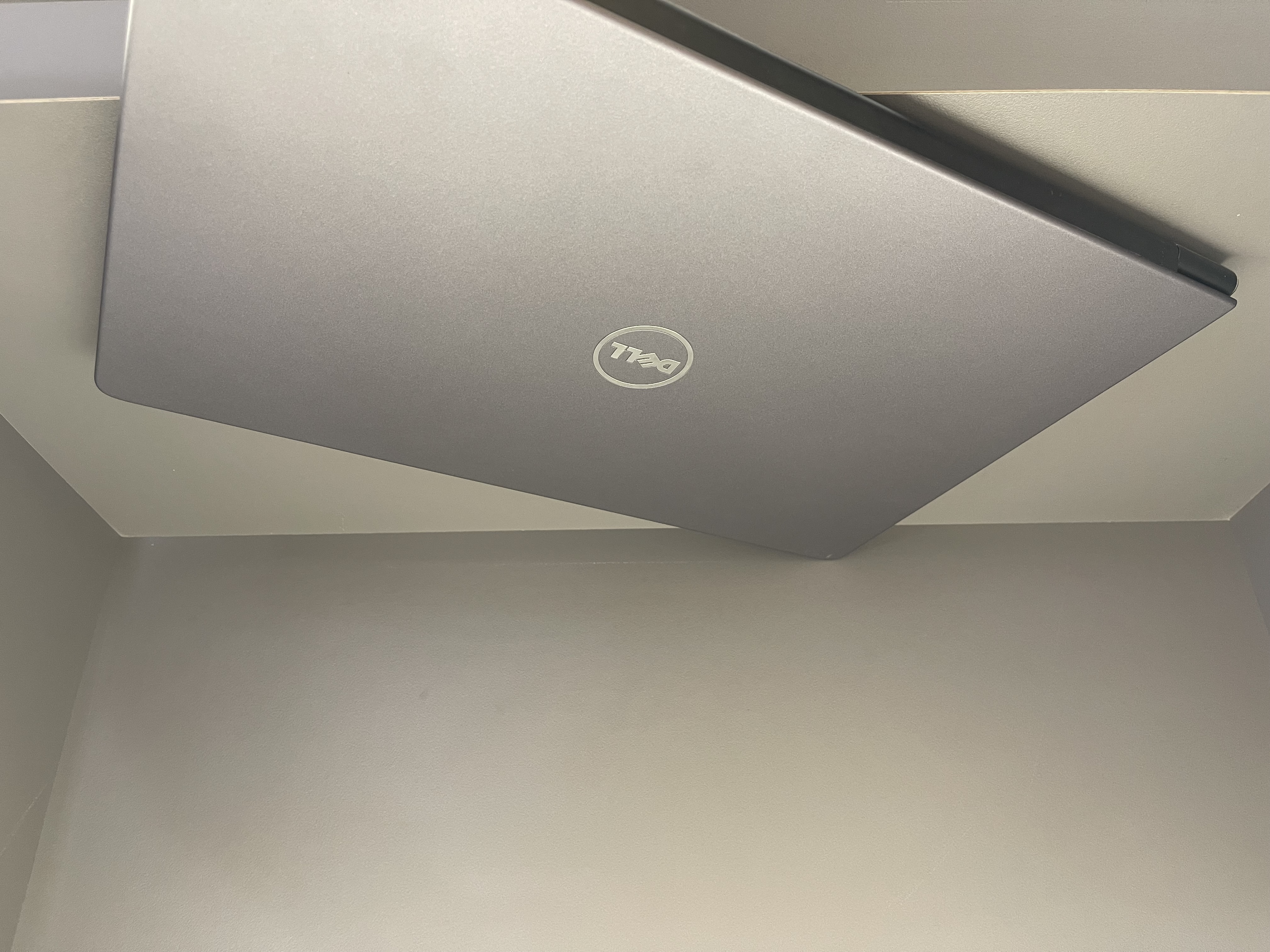 لپ تاپ استوک 15 اینچ  DELL Vostro 5568