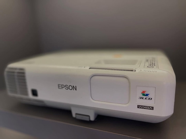 ویدئو پروژکتور اپسون EPSON Powerlite 96w