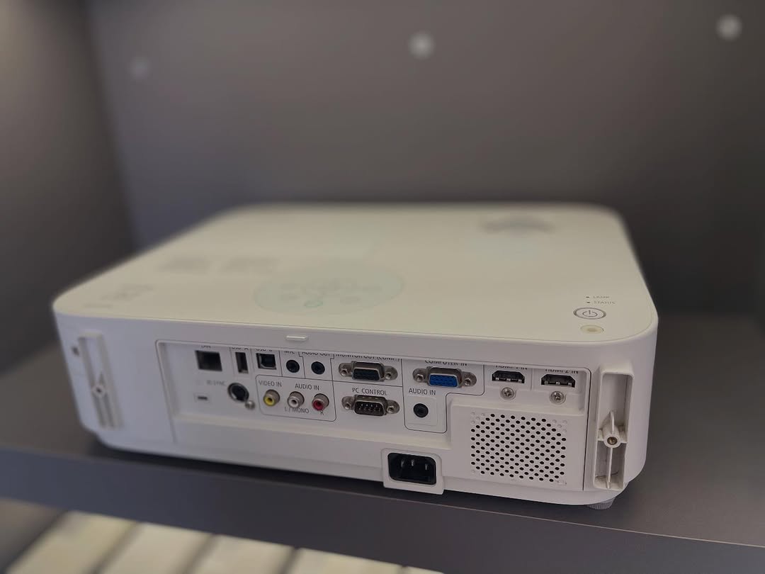 ویدئو پروژکتور ان ای سی  NEC NP-M322w