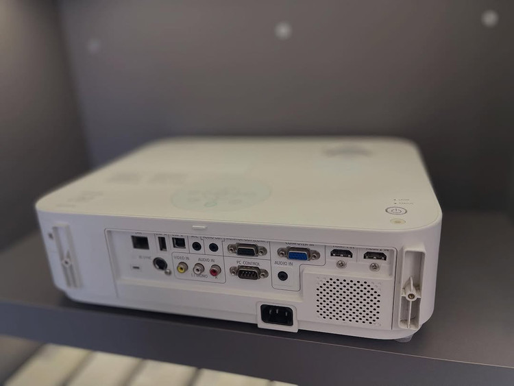 ویدئو پروژکتور ان ای سی NEC NP-M322w