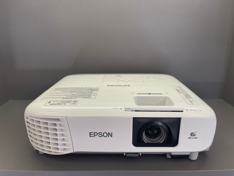 ویدئو پروژکتور اپسون EPSON Powerlite 108 (دستگاه نسل جدید | لامپ در حد نو | میزان نور عالی)