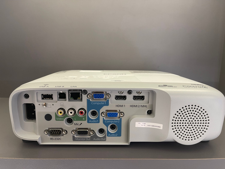 ویدئو پروژکتور اپسون EPSON Powerlite 108 (دستگاه نسل جدید | لامپ در حد نو | میزان نور عالی)