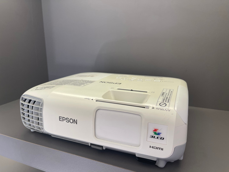 ویدئو پروژکتور اپسون EPSON Powerlite X27 (لامپ در حد نو | میزان نور عالی)