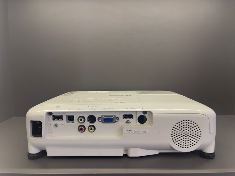 ویدئو پروژکتور اپسون EPSON EB-W31 (دستگاه نسل جدید | لامپ در حد نو | نور و کیفیت تصویر عالی+)