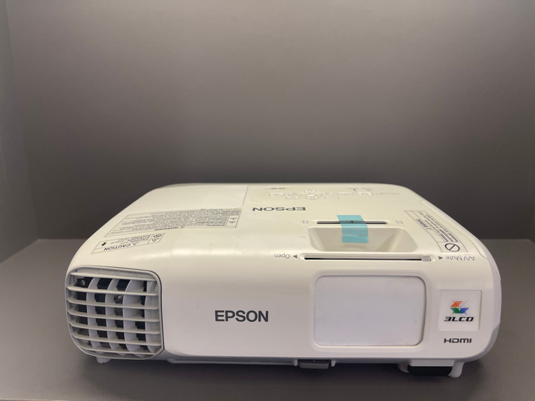 ویدئو پروژکتور اپسون EPSON Powerlite 98 (با لامپ در حد نو) (میزان نور عالی+)