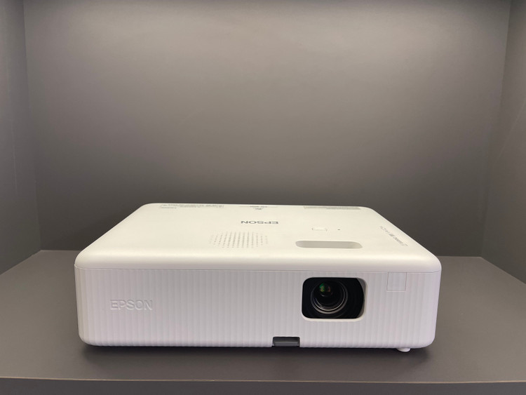 ویدئو پروژکتور اپسون EPSON CO-W01 (کارکرد واقعی دستگاه فقط 31 ساعت | همراه با کارتن و کنترل اصلی اپسون)