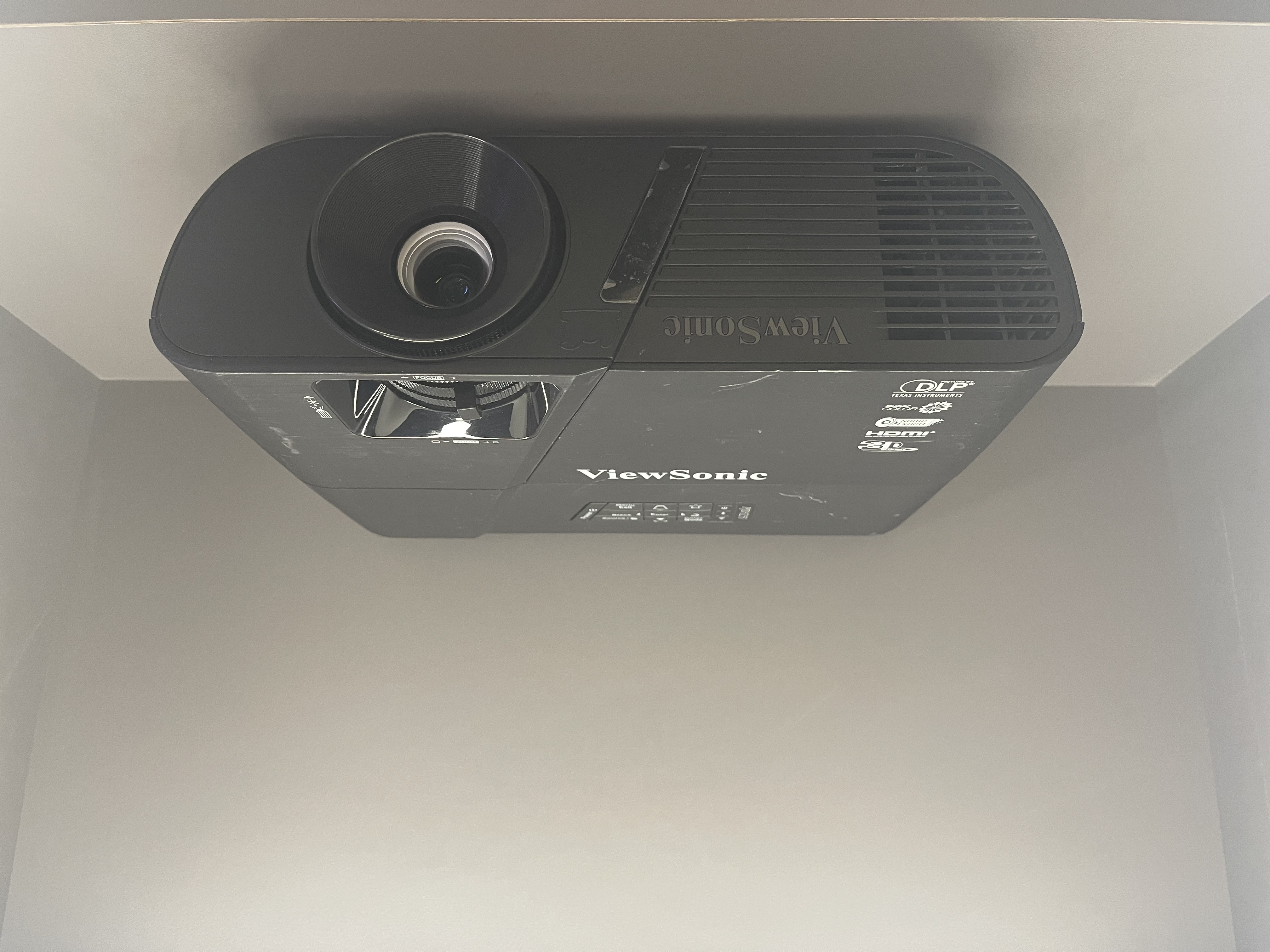 ویدئو پروژکتور ViewSonic مدل PJD5255