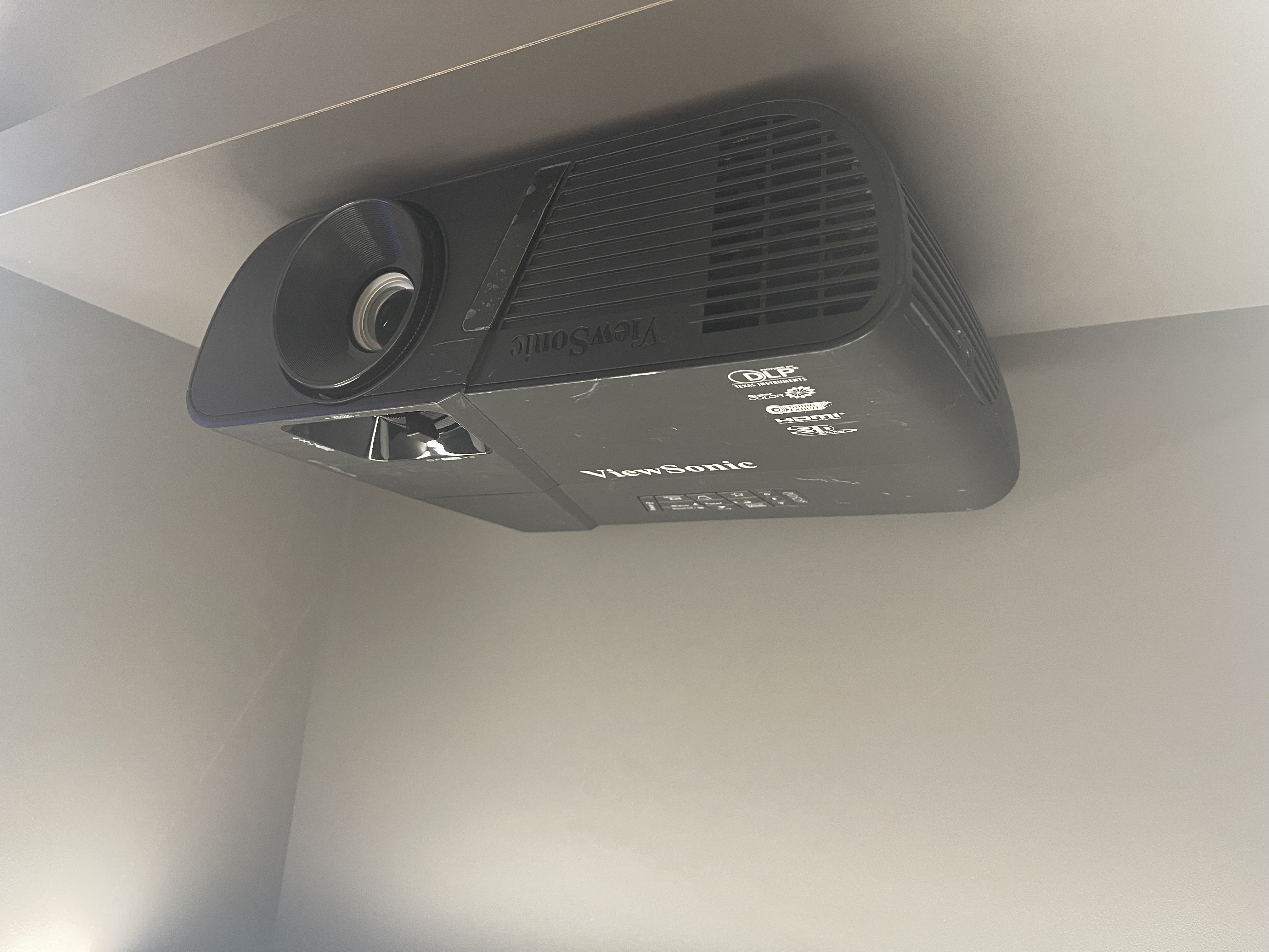 ویدئو پروژکتور ViewSonic مدل PJD5255