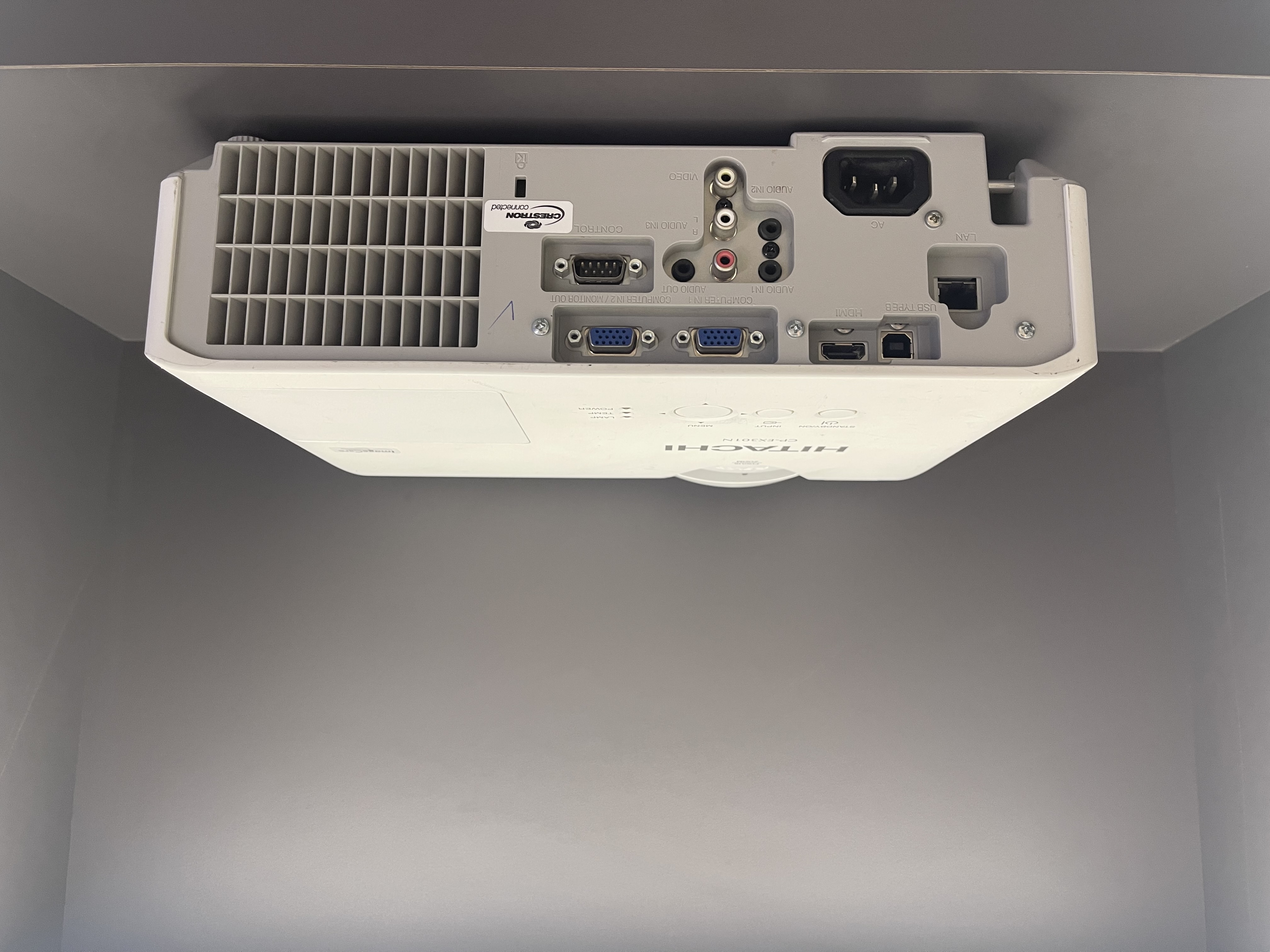 ویدئو پروژکتور هیتاچی HITACHI CP-EX300