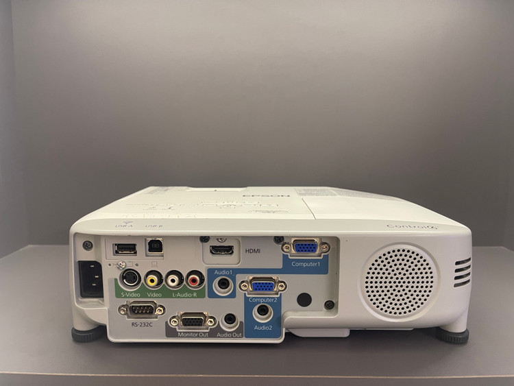 ویدئو پروژکتور اپسون EPSON Powerlite S17 (میزان نور عالی+ | کیفیت تصویر بسیار خوب)