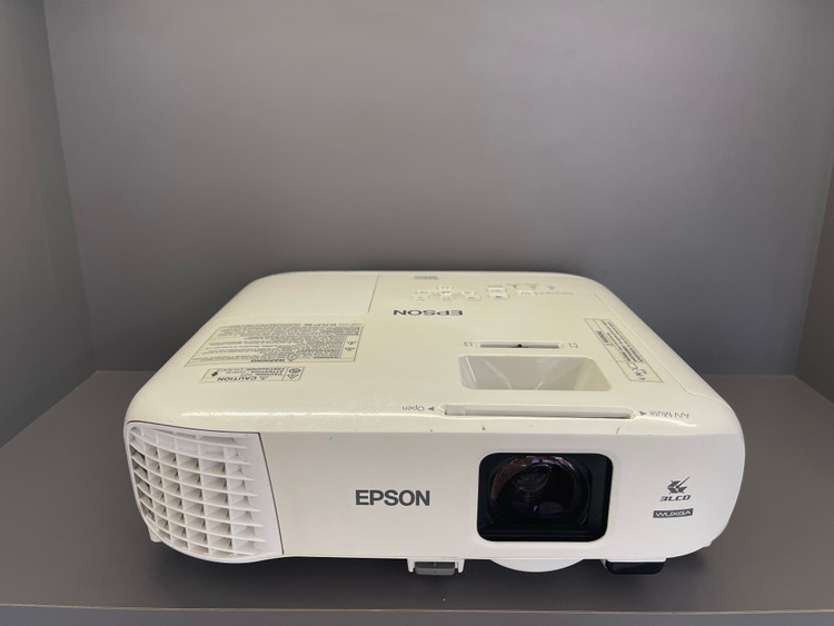 ویدئو پروژکتور وایرلس FULL HD اپسون EPSON PowerLite 2247U (کارکرد واقعی 1400 ساعت | کیفیت تصویر و پرتاب نور فوق العاده)