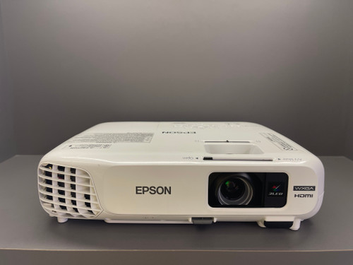 ویدئو پروژکتور اپسون EPSON EB-W18 (بسیار کم کارکرد | کیفیت تصویر و میزان نور عالی)