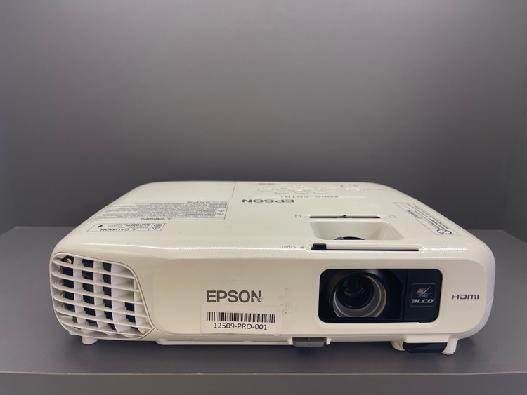 ویدئو پروژکتور اپسون EPSON EB-X18 (بسیار کم کارکرد | کیفیت تصویر و میزان نور عالی+)