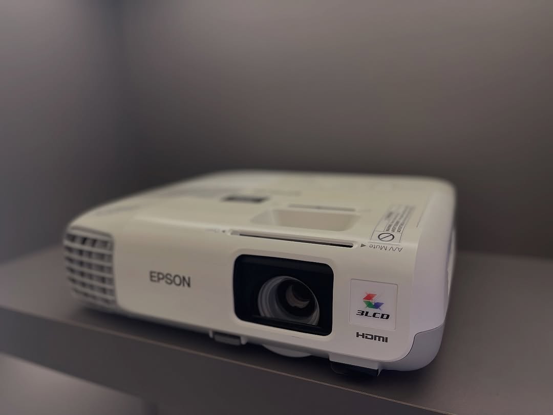 ویدئو پروژکتور EPSON مدل 965H