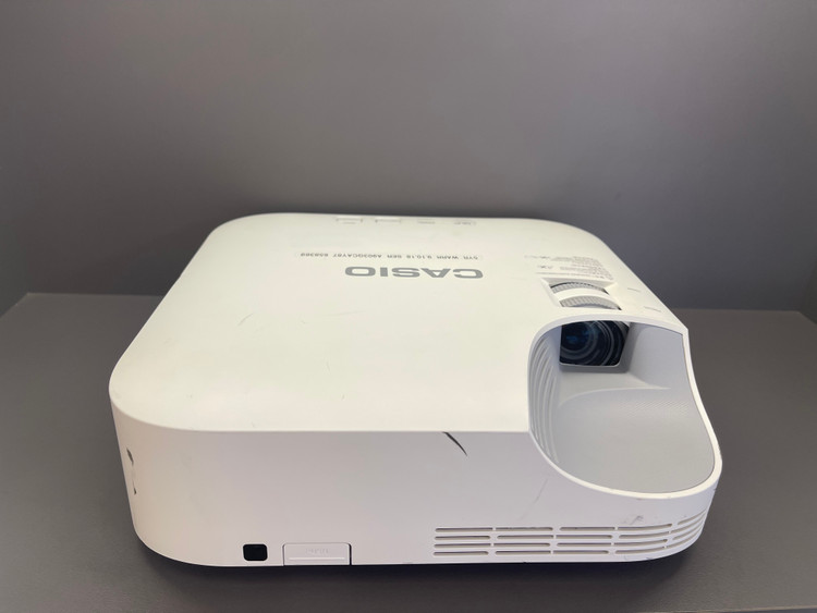 ویدئو پروژکتور لیزری CASIO مدل XJ-V2 (دستگاه کم کارکرد | کیفیت تصویر و نور بسیار عالی+)